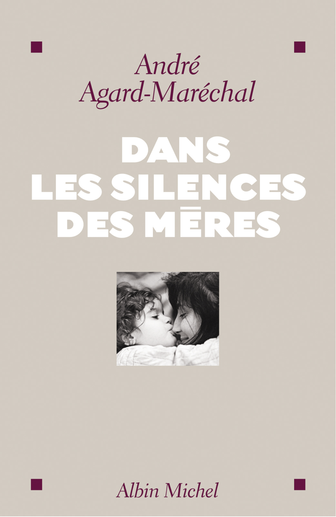  Dans les silences des mères